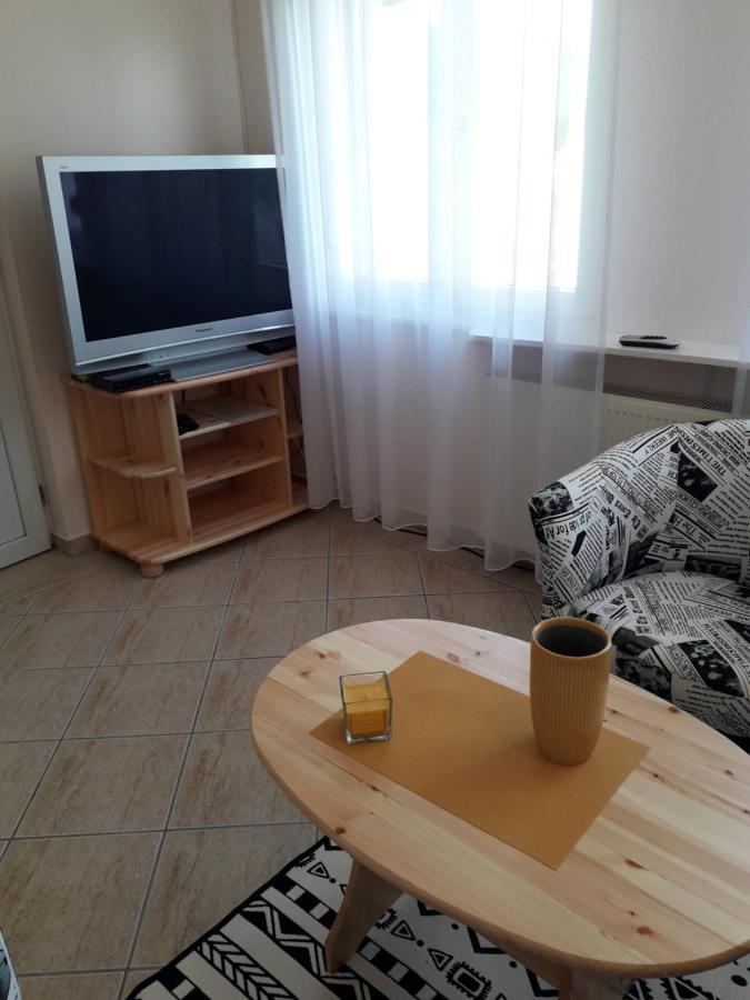 Appartamento Golden Apartman Tiszafüred Esterno foto